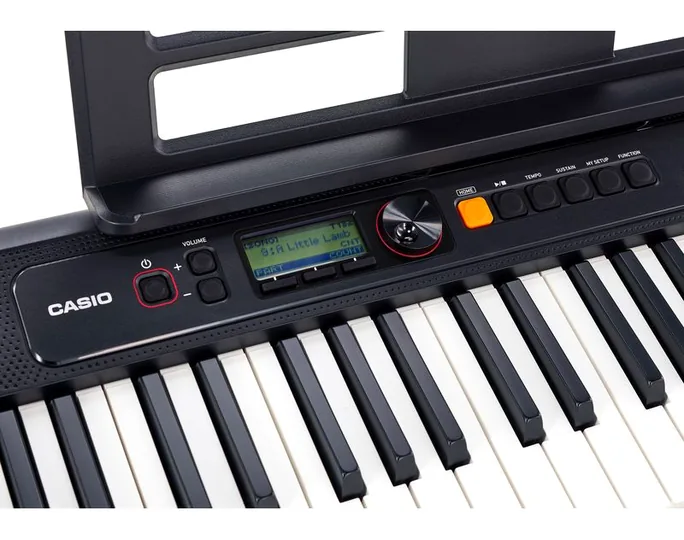 Casio CT-S200 BK, écran et boutons, photo 4