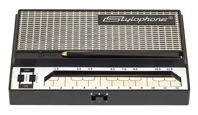 Stylophone S-1 Analog, vue de profil, photo 2