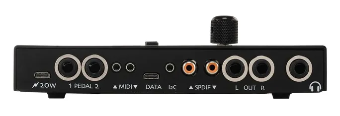 Haken Audio Slim Continuum 46s8x, vue de trois quarts, photo 4