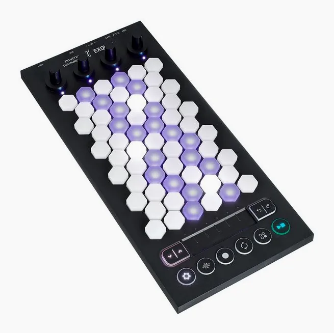 Intuitive Instruments Exquis, pads et faders, photo 3