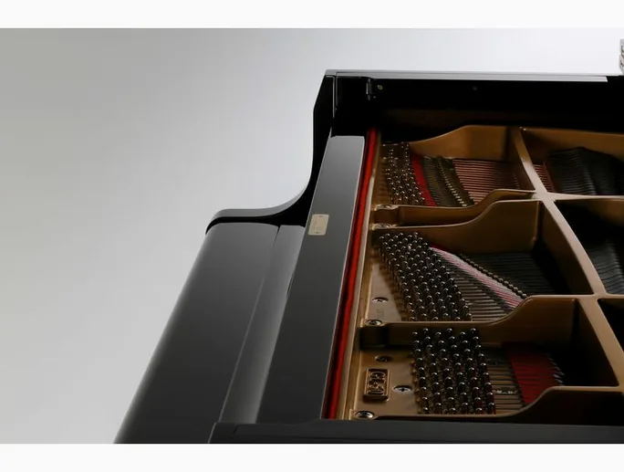 Kawai GL 50 E/P Grand Piano, vue de trois quarts, photo 4