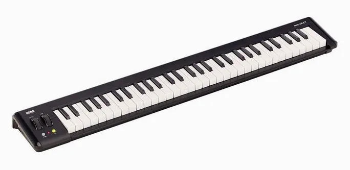 Korg microKEY 61 MkII, vue de trois quarts, photo 2
