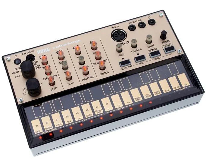Korg Volca Keys, vue de trois quarts, photo 3