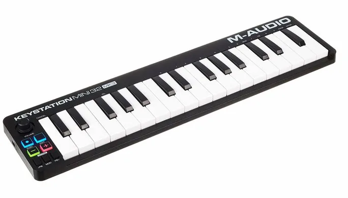 M-Audio Keystation Mini 32 MK3, pads et faders, photo 2