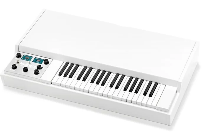 Mellotron M4000D, vue de près, de face