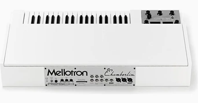 Mellotron M4000D, face arrière, photo 4