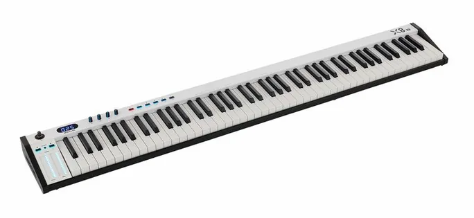 Midiplus X-8 III, vue de trois quarts, photo 2
