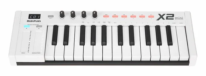 Midiplus X2 mini, pads et faders, photo 2