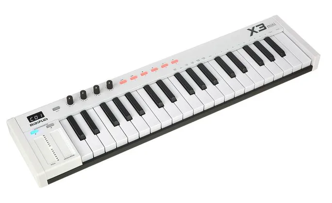 Midiplus X3 mini, pads et faders, photo 3
