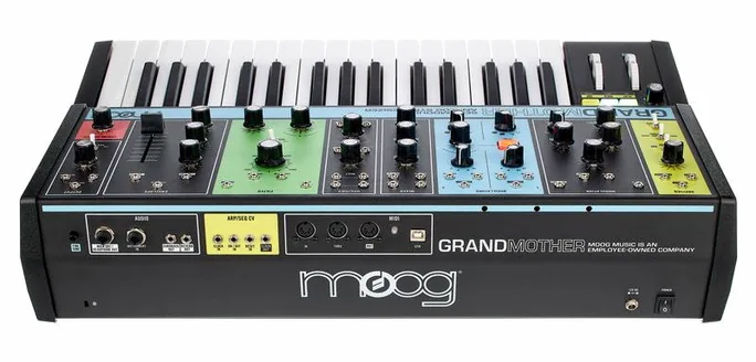 Moog Grandmother, molettes, photo 4