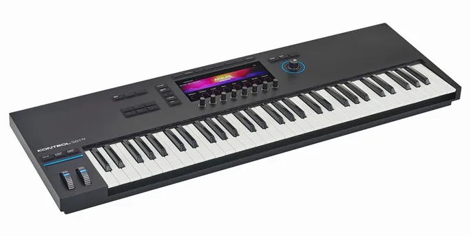 Native Instruments Kontrol S61 MK3, vue de trois quarts, photo 3