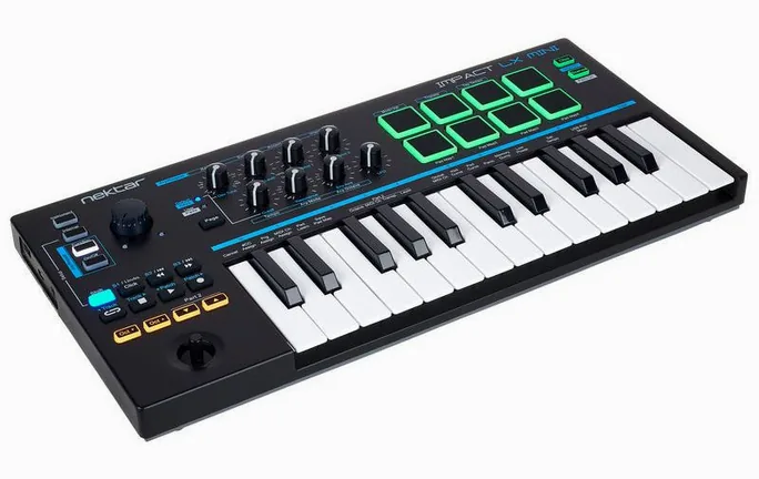 Nektar Impact LX Mini, pads et faders, photo 3