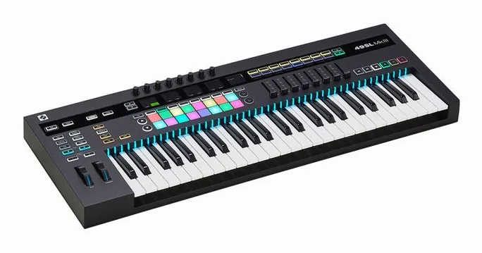 Novation 49SL MKIII, vue de dessus, photo 3