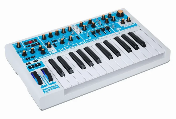 Novation Bass Station II Swifty Edition, potentiomètres, photo 3