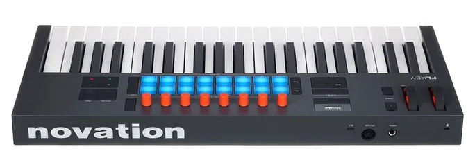 Novation FLkey 2 37, vue de profil, photo 4