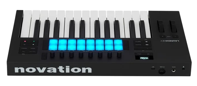 Novation Launchkey 25 MK4, pads et faders, photo 4