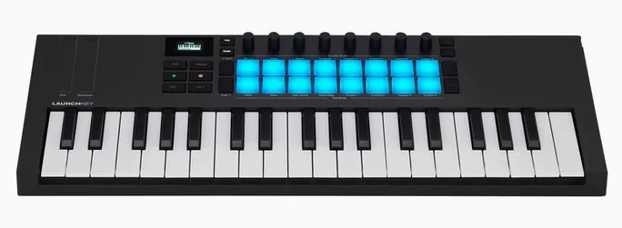 Novation Launchkey Mini 37 MK4, vue de trois quarts, photo 2