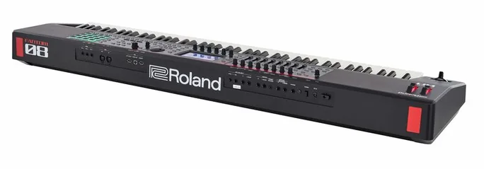 Roland Fantom-08, vue de dessus, photo 4