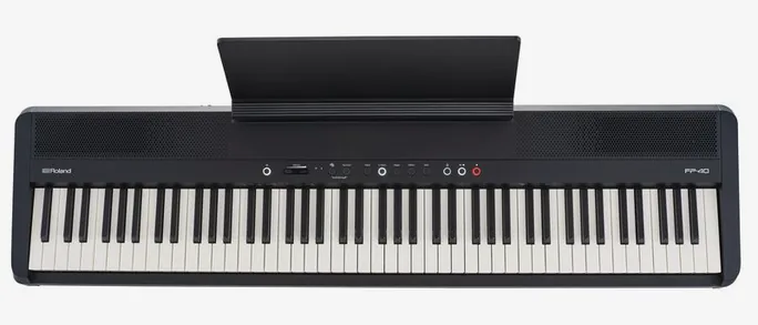 Roland FP-40 BK, vue de face, photo 3
