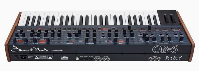 Sequential OB-6, potentiomètres, photo 4