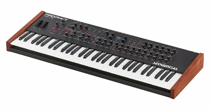 Sequential Prophet REV2-8 HeadphoneBundle, vue de dessus, photo 2