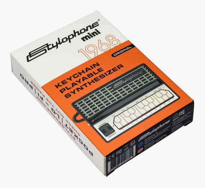 Stylophone Mini BK, vue de trois quarts, photo 2