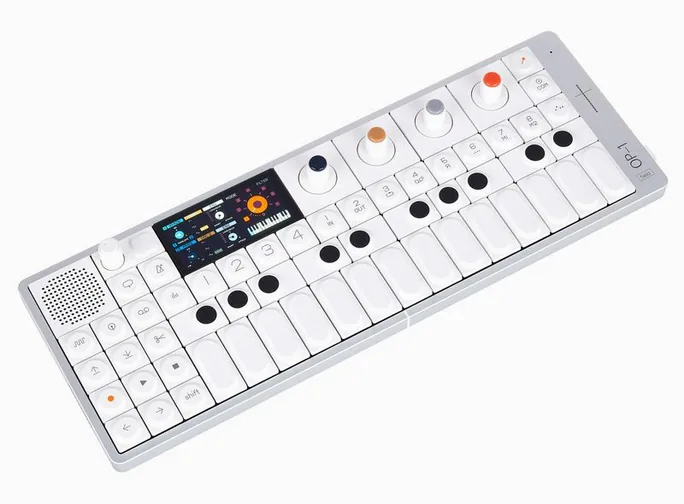 Teenage Engineering OP-1 field, vue de trois quarts, photo 3