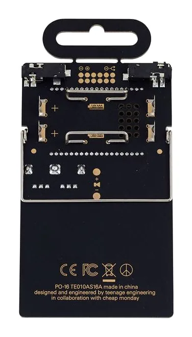 Teenage Engineering PO-16 factory, potentiomètres, photo 4