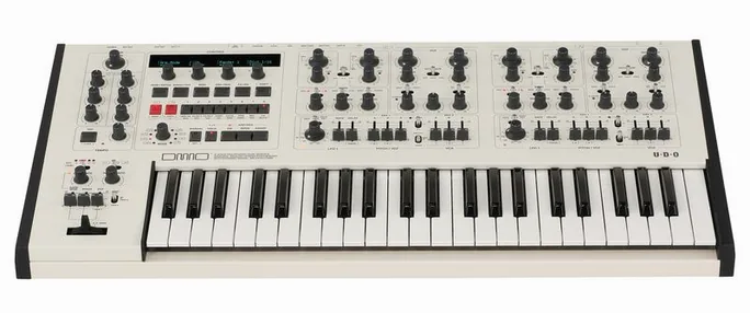 UDO Audio DMNO White, potentiomètres, photo 2