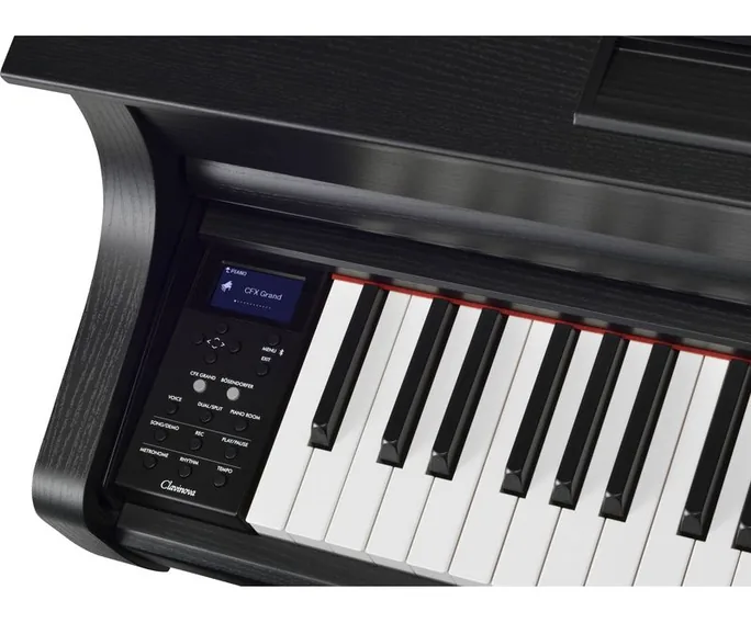 Yamaha CLP-845 B, vue de trois quarts, photo 3