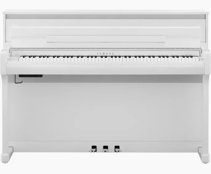 Yamaha CLP-885 PWH, vue de trois quarts, photo 2