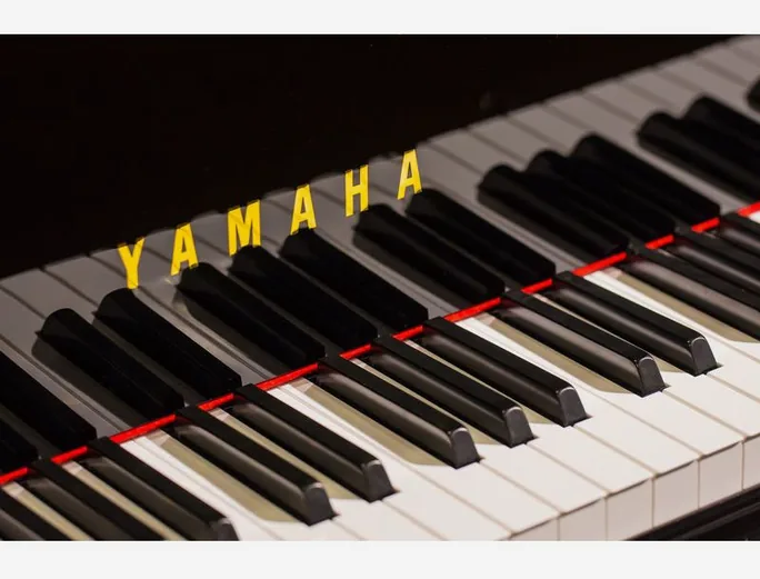 Yamaha GB1 K Black Polished, pupitre, photo 2