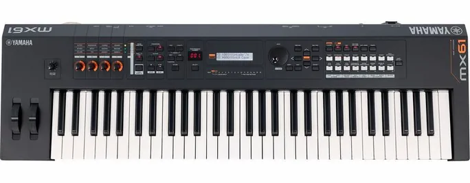 Yamaha MX61 V2 Black, vue de trois quarts, photo 4