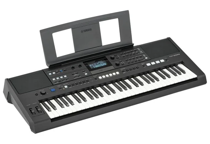 Yamaha PSR-E583, face arrière, photo 3